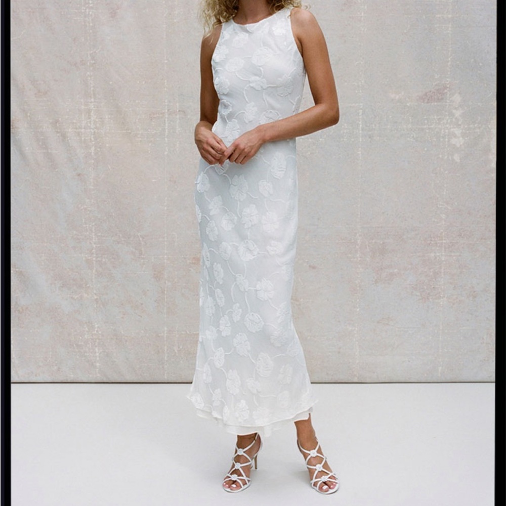 Realisation Par Carla White Dress